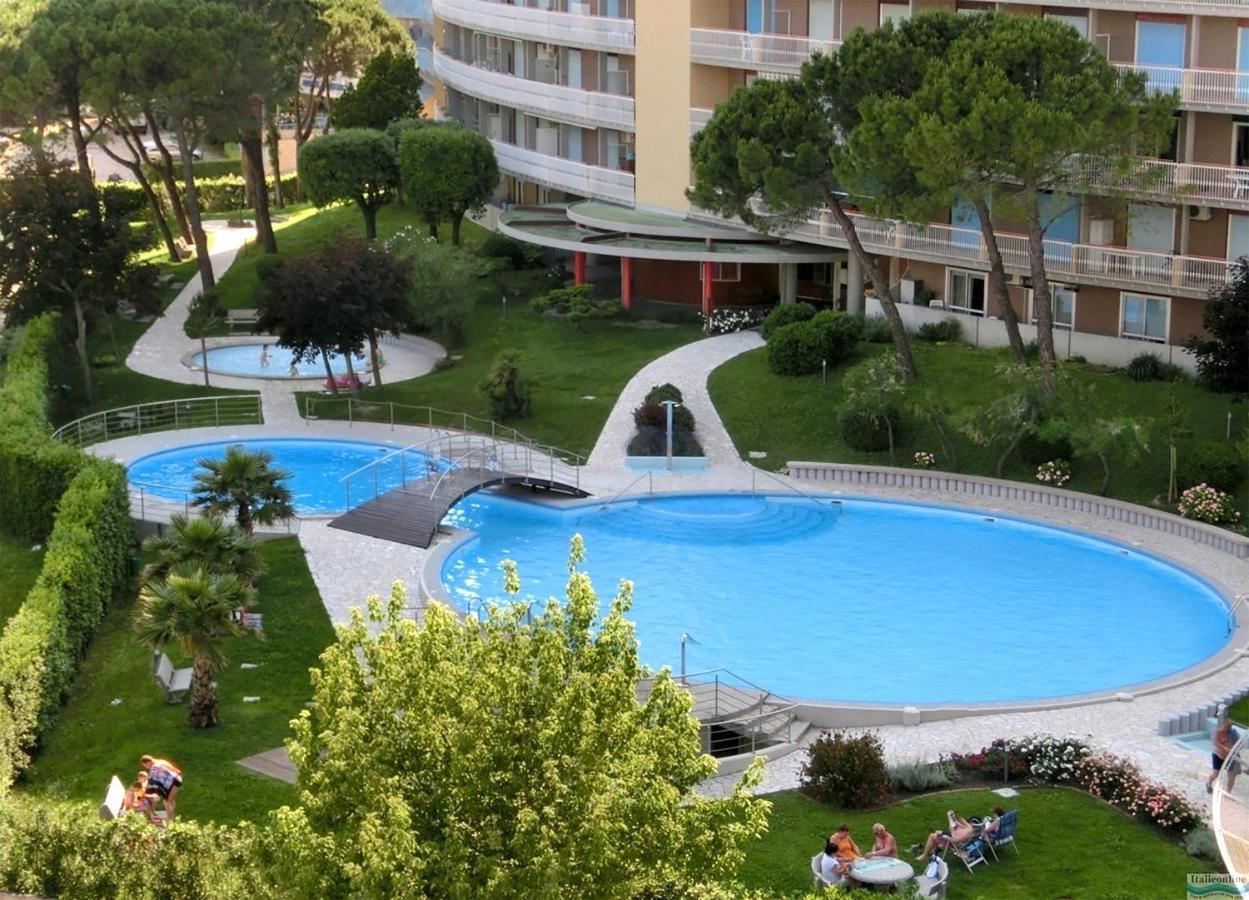 Residence La Duna Lignano Sabbiadoro Exteriör bild